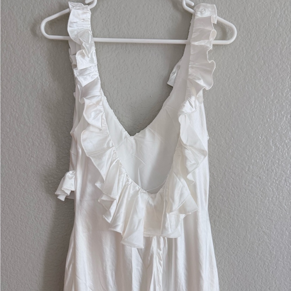 Selfie Leslie Alba Frill Trim Satin Maxi Dress White - Picture 5 of 7